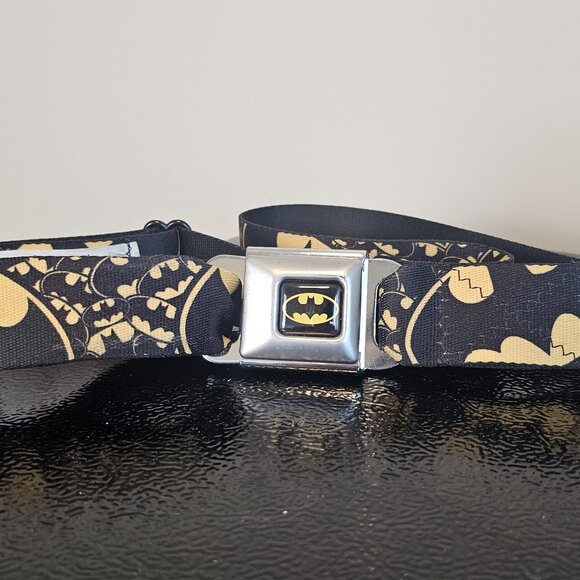 Batman Belt - Picture 1 of 5
